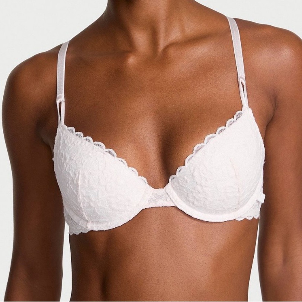 Victoria’s Secret Sexy Tee Padded Push-Up Wireless Bra Coconut White 36C